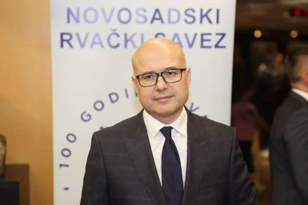 TEK SLEDE PRITISCI STRANACA NA SRBIJU Vučević: Uveren sam u pobedu SNS, Vučić vodi narodnu politiku