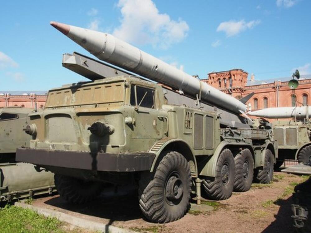 9K52 Luna-M, FROG-7, Ruski nosač raketa, Balistička Raketa