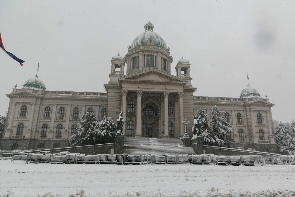 sneg, vejavica, sneg na putu, prvi sneg, Skupština Srbije