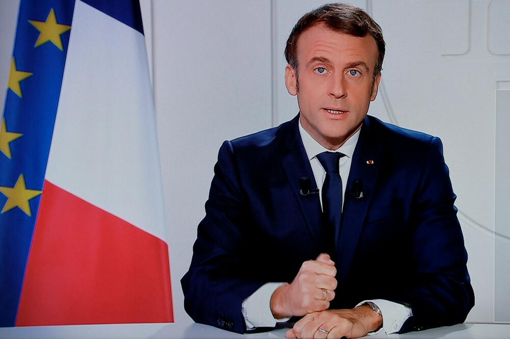 INTERVJU BEZ PRESEDANA: Makron će odgovarati na pitanja novinara dve francuske televizije, a evo šta mnogi očekuju da će obznaniti