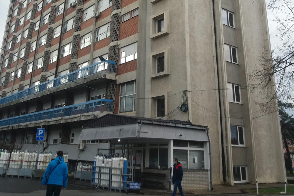 VELIKA INVESTICIJA: Magnetna rezonanca dopremljena u Opštu bolnicu u Kruševcu