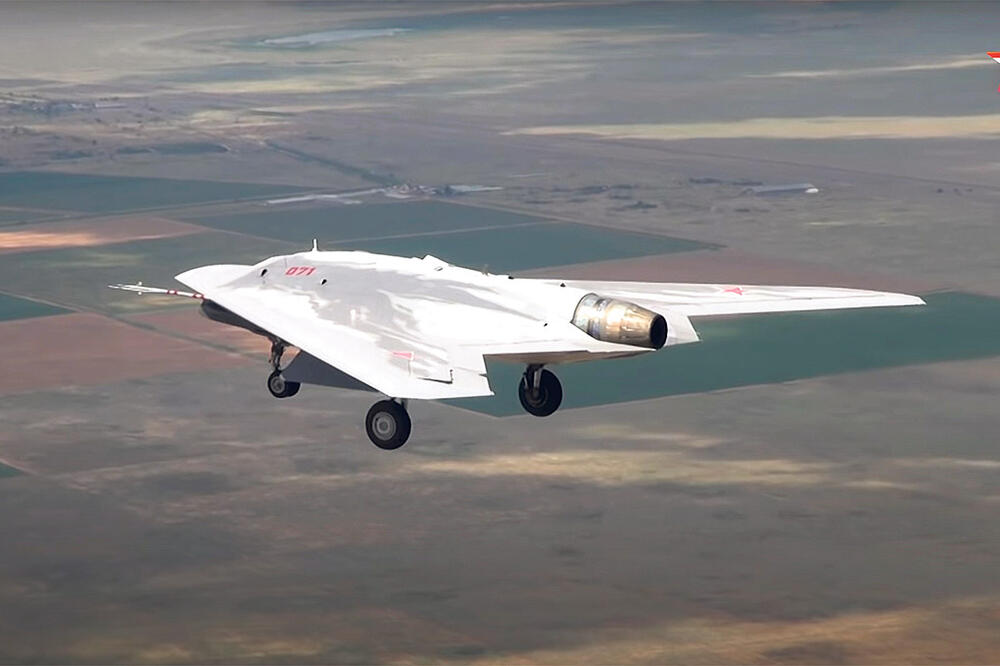 NOVI LOVAC Rusija predstavila unapređenu verziju stelt drona ohotnik!