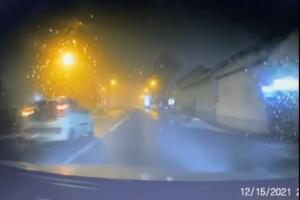 POJAVIO SE SNIMAK KAKO ŠIBA KROZ FUTOG: Pogledajte minute pre sletanja s puta kod Čelareva i na šta liči auto (VIDEO)