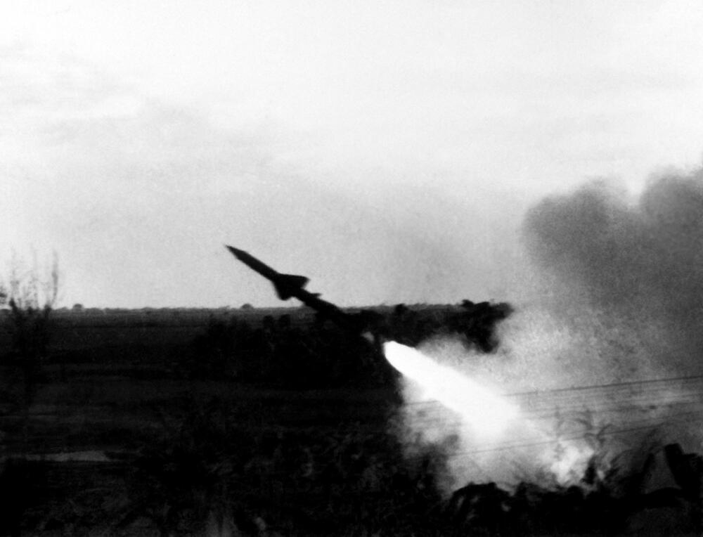 Linebacker II, Vijetnamski rat
