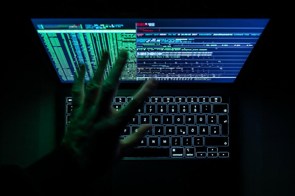 OPASAN BEZBEDNOSNI PROPUST U BELGIJSKOJ VOJSCI: Hakeri pronašli rupu i paralisali sistem Ministarstva odbrane!