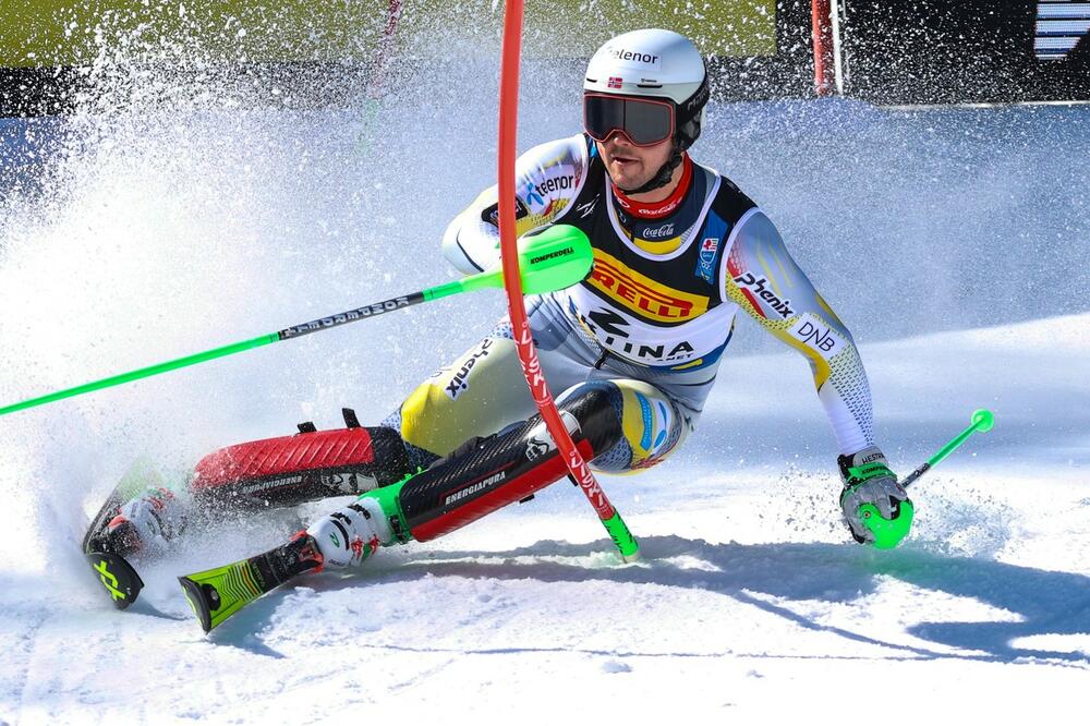 NORVEŽANIN PRETEKAO FRANCUZA U FOTO FINIŠU: Fos-Solevag pobednik slaloma u Madoni di Kampiljo, Noel pao pred ciljem