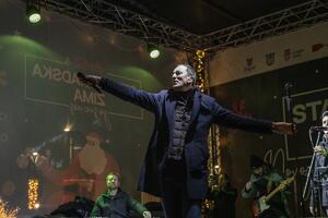 VEČE PREPUNO EMOCIJA: Koncert Sergeja Ćetkovića na Starogradskoj zimi o kom ne prestaje da se priča