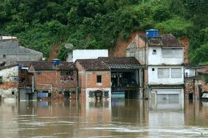 HAOS NA HAITIJU Izlile se reke, poplavljeno na hiljade kuća, porodice raseljenje