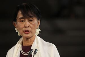 PONOVO ODLOŽENO IZRICANJE PRESUDE BIVŠOJ LIDERKI MJANMARA: Aung San Su Ći optužena za ilegalan uvoz i posedovanje voki-tokija