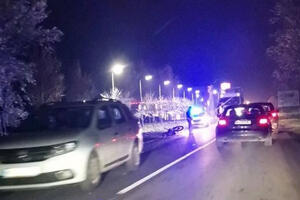 OBOREN MOTOCIKLISTA: Saobraćajna nezgoda na ulazu u Bački Petrovac (FOTO)