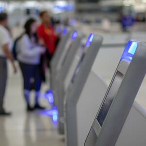 PUTNICI U AUSTRALIJI ŠOKIRANI: Obezbeđenje na aerodromu ima zakonsko pravo