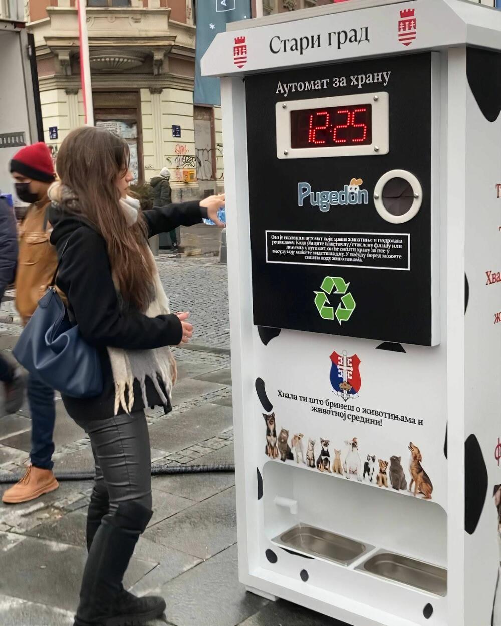 reciklomat, hrana za pse lutalice, automat