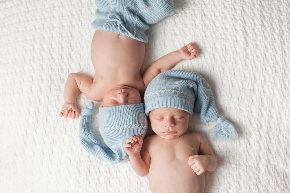 0280114422, бебиња, близнаци, момчиња, бебиња близнаци