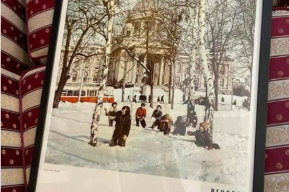 OVAKO SE BEOGRAD REKLAMIRAO 1962! Neverovatan plakat stigao u Skupštinu grada Beograda (FOTO)