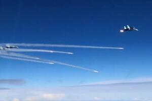 RAKETNI PLES RUSKIH SUHOJA: Pogledajte redak manevar borbenih aviona koji su izveli Su-30 VIDEO