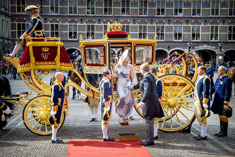 SIMBOL ROBOVLASNIŠTVA Holandski kralj neće koristiti zlatne kočije