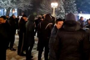 PONOVO PROTESTI U CRNOJ GORI: I večeras okupljanja građana protiv manjinske vlade! Nikšić, Berane, Mojkovac...! VIDEO