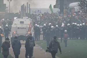 HAOS NA PROTESTU PROTIV MERA U BRISELU: Poletele baklje, policija uzvratila suzavcem VIDEO