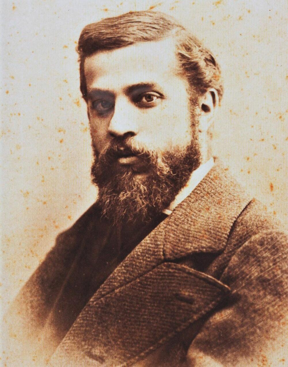Antoni Gaudi, Antonio Gaudi