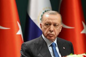 ERDOGAN MIROTVORAC: Turski predsednik u poseti Kijevu, nudi se da posreduje u smirivanju napetosti sa Moskvom