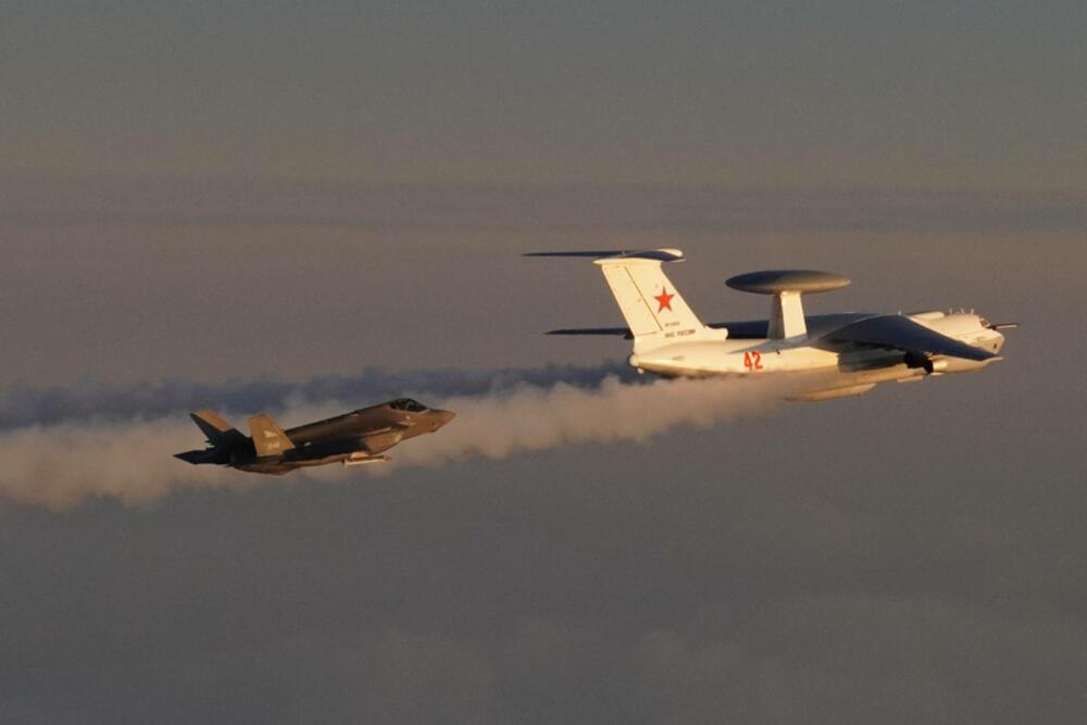 F-35, A-50, Tu-142, avioni