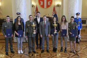 ČESTITKE NAJUSPEŠNIJIMA: Priznanja najboljim sportistima Ministarstva odbrane i Vojske Srbije