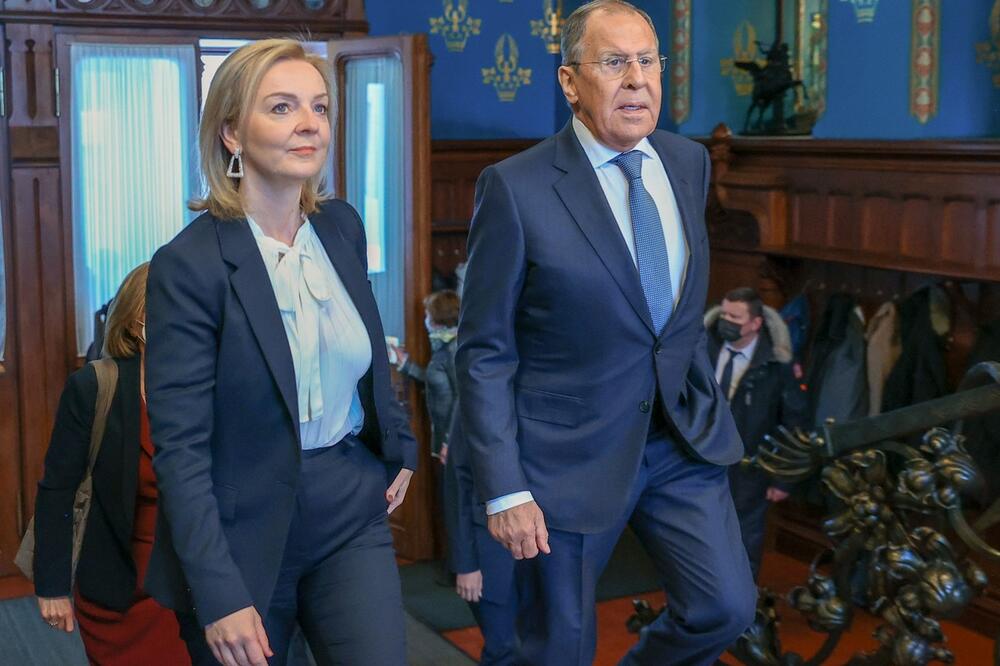 KAO GLUV SA NEMIM Lavrov razočaran razgovorom, Trasova ponovila da Severni tok 2 neće biti pušten u slučaju invazije na Ukrajinu