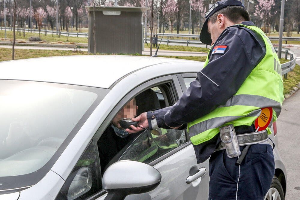 VOZIO POD DEJSTVOM ALKOHOLA I KOKAINA: Vozač iz Beograda isključen iz saobraćaja