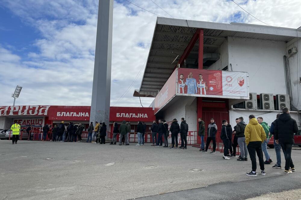 DELIJE ĆE NAPUNITI MARAKANU U NEDELJU, GOREĆE NA DERBIJU: Posle dužeg vremena RED ZA KARTE na Zvezdinom stadionu!