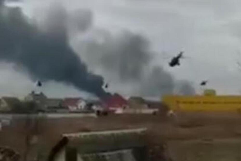 MASOVNI HELIKOPTERSKI DESANT NA GOSTOMELJ Cilj aerodrom ukrajinske vojske VIDEO
