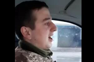BRAĆO UKRAJINCI: Vojnik postao hit na društvenim mrežama svojom svet pesmom uoči odlaska na front VIDEO