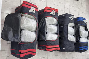 AKCIJA PAZARSKE POLICIJE Supružnici iz Tutina pali s 56 kg droge! Verovali da se policija nikad neće dosetiti baš tu da je traži!