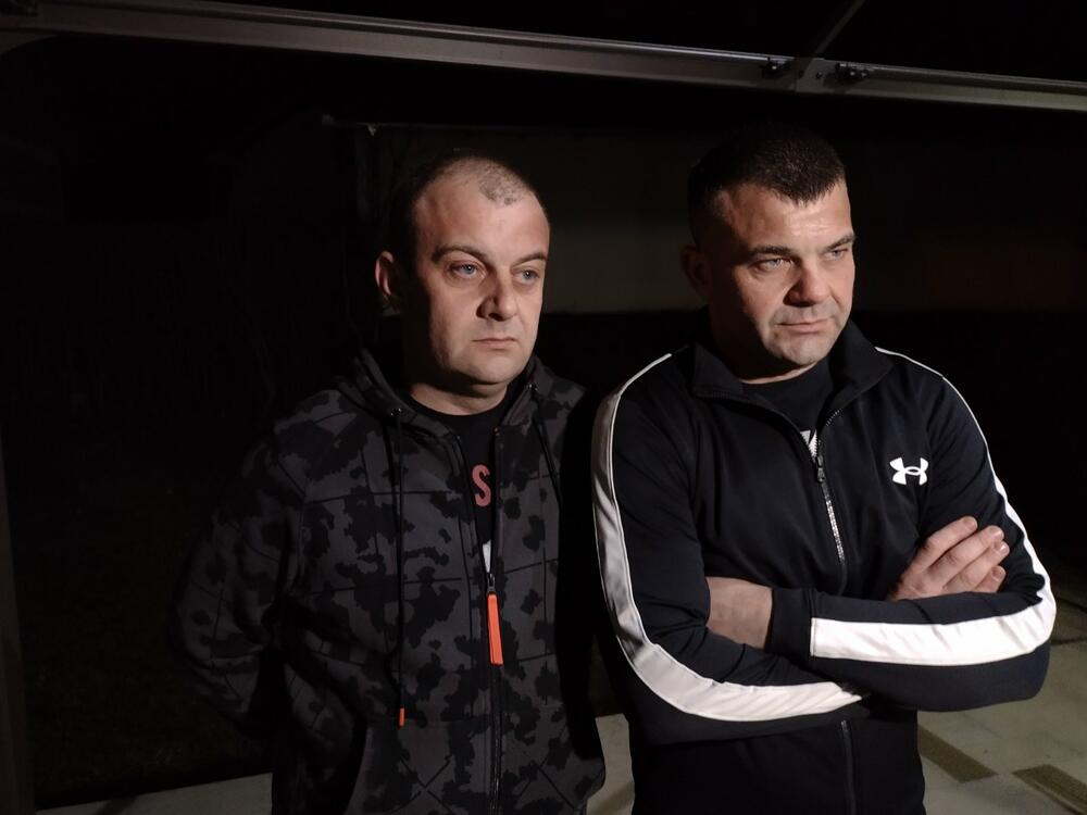 Kostadin i Aleksandar Milošević po izlasku iz pritvora 