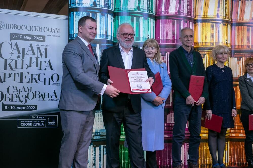 PONOVO RADI SAJAM! Tradicionalnom dodelom nagrada svečano otvoren Međunarodni sajam knjiga, obrazovanja i umetnosti u Novom Sadu