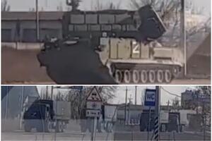 TOR M-2 ČUVAR RUSKIH JEDINICA U UKRAJINI Ruska vojska promenila taktiku, uvela i samohodnu PVO kao zaštitu od Bajraktara! VIDEO