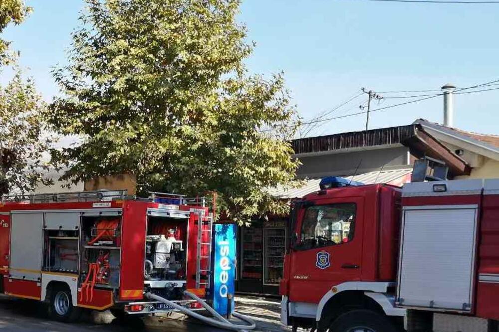 UHAPŠEN VRANJANAC (60): U dvorištu porodične kuće zapalio kamion svog sina, reagovali vatrogasci