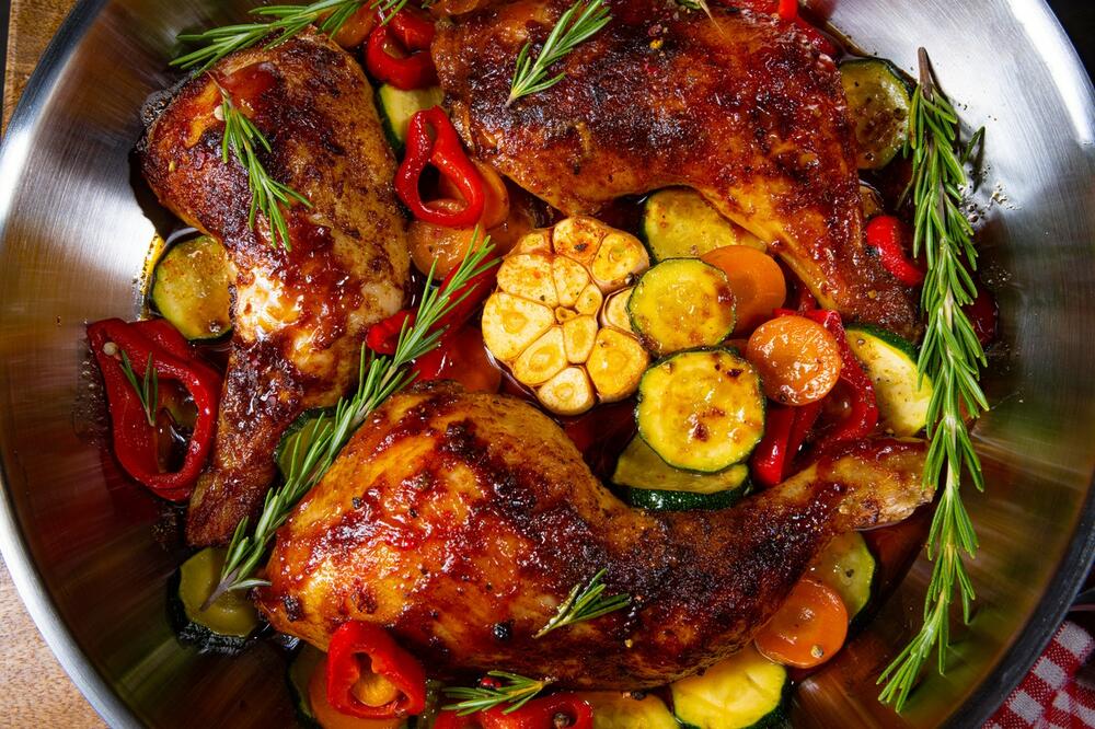 Dispečerski Centarni beli luk, piletina, pečena piletina