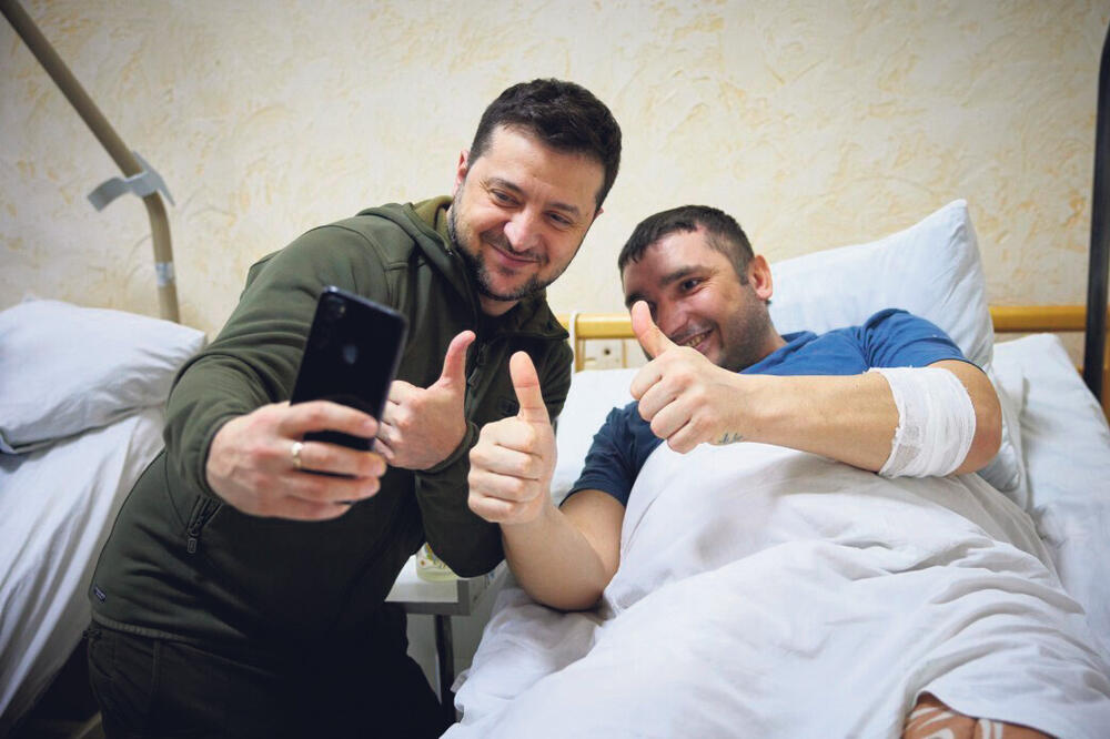 Moral Predsednik Ukrajine Zelenski obišao je ranjenike