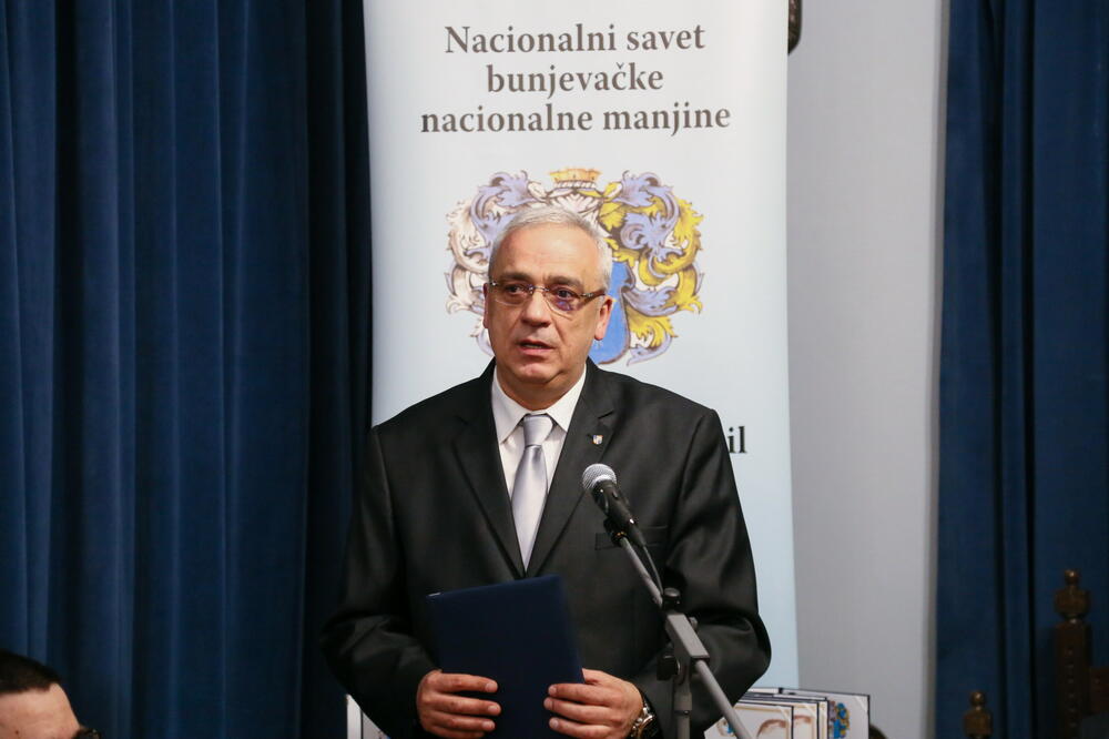 Bunjevački nacionalni savet gradonačelniku Bakiću dodelio priznanje „Ivan Antunović“