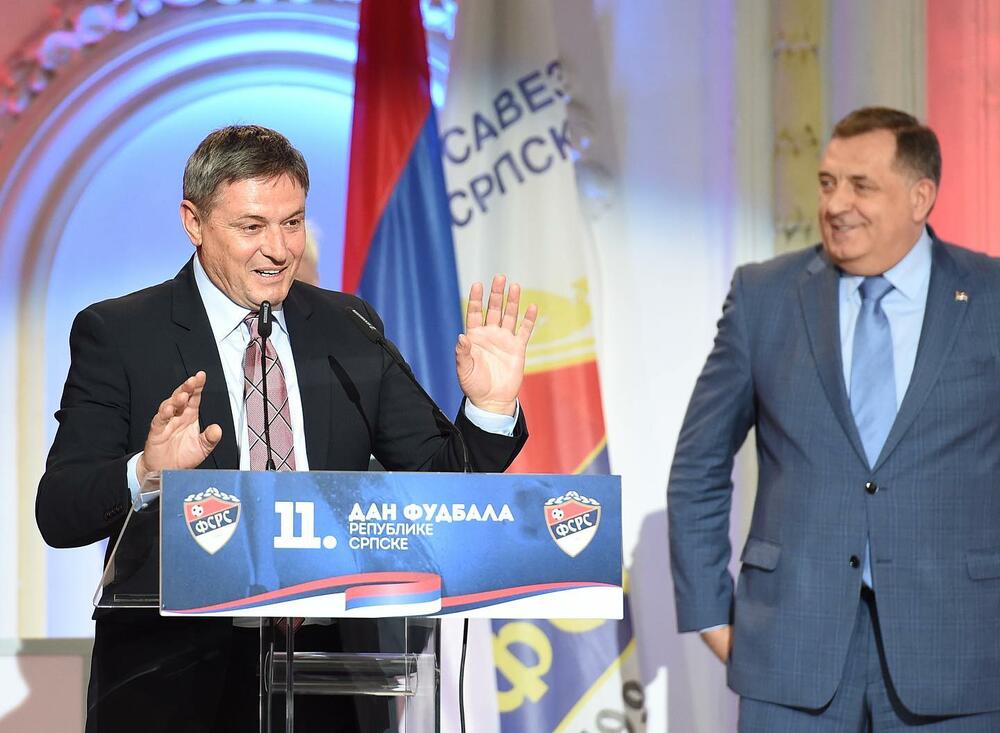 Dragan Stojković, Milorad Dodik