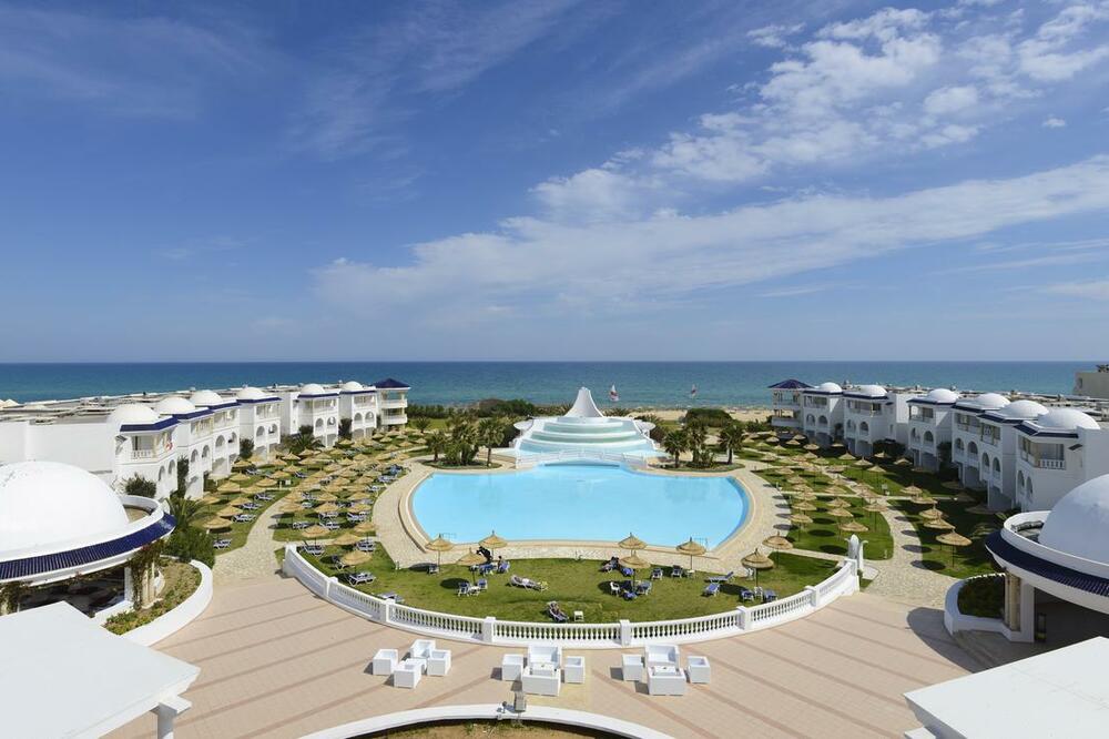 OLAKŠANI USLOVI ULASKA U TUNIS: Zemlja koja će vas očarati belim plažama i odličnom uslugom