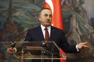 TURSKA: NATO da se fokusira na postizanje primirja u Ukrajini, ne samo na sankcije!