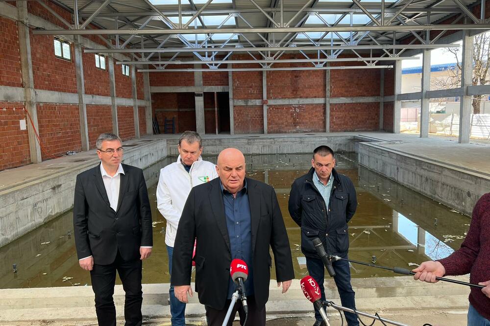 NOVA INVESTICIJA: Dragan Marković Palma: Jagodina dobija tri zatvorena bazena čija se izgradnja ne finansira iz budžeta