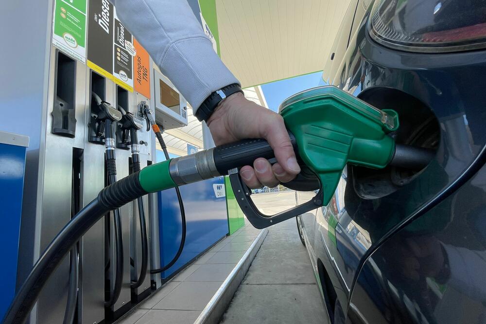 OBJAVLJENE NOVE CENE GORIVA: Evo koliko će dizel i benzin koštati do sledećeg petka!