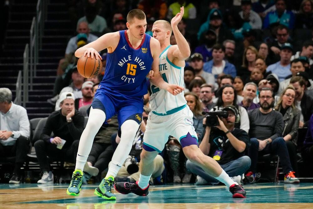 ČUDESAN TRIPL-DABL NIKOLE JOKIĆA! Srbin nastavlja da pravi ČUDA u NBA ligi: Somborac na svojim leđima nosi Denver ka plej-ofu!
