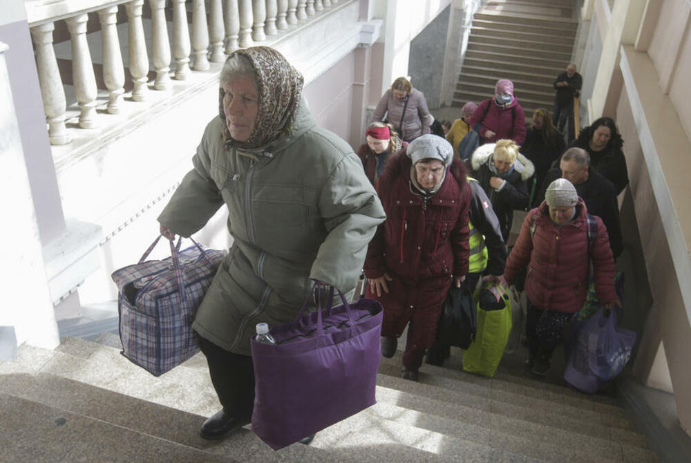 Ukrajina, evakuisani, izbeglice