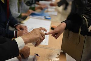 NOVI PRESEK: Do 14 sati na birališta izašlo 29,8 odsto građana