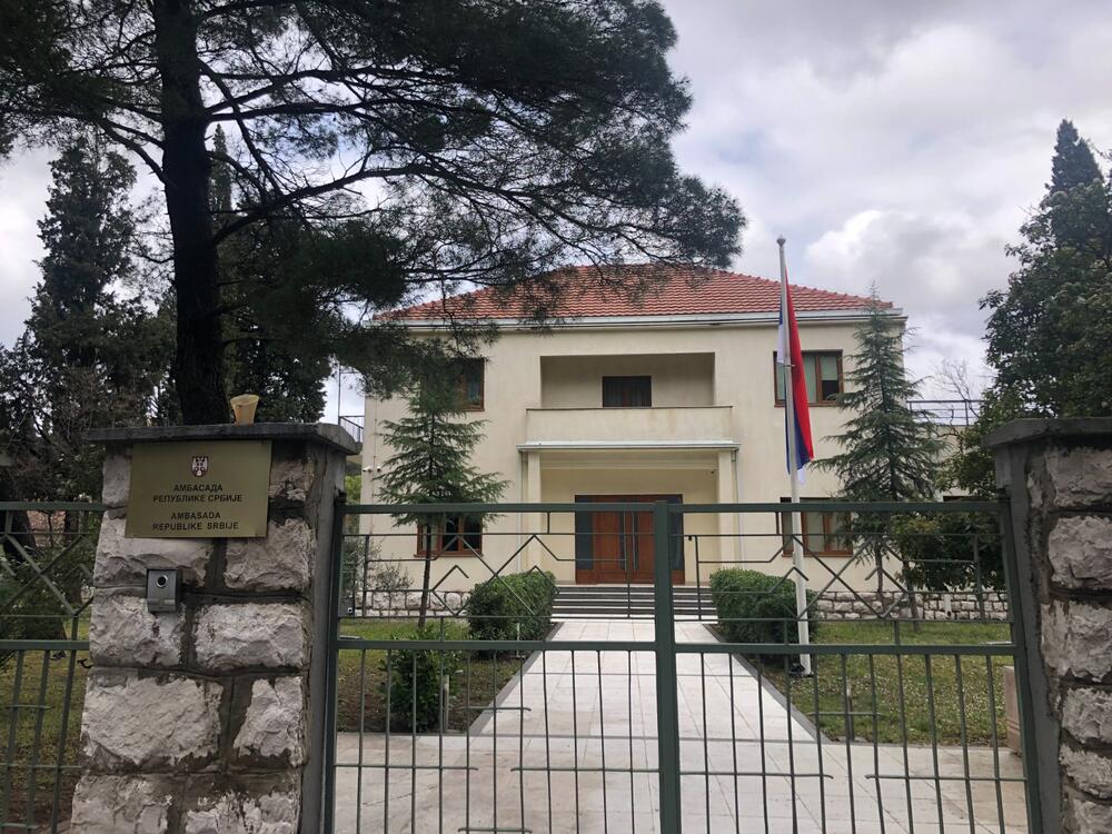 glasanje, izbori 2022, Crna Gora, ambasada Srbije