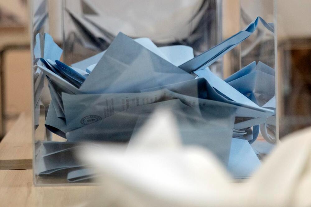 NOVI PRESEK: Do 17 sati na birališta izašlo 45,9 odsto građana