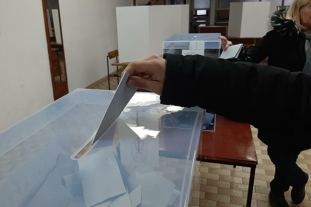GIK: Sutra počinje štampanje glasačkih listića za izbore u Beogradu